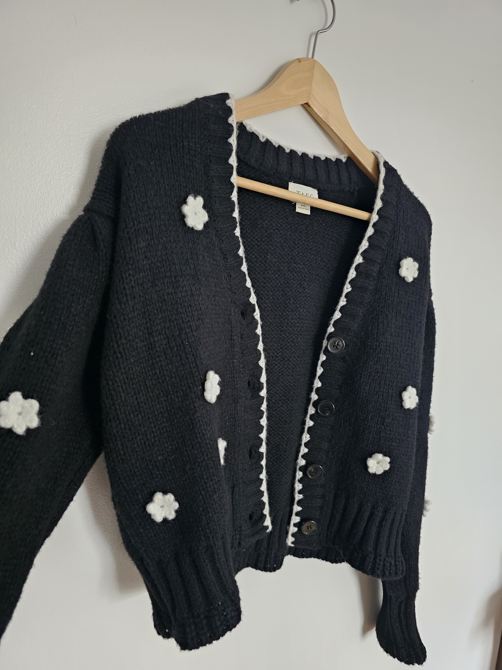 Black Cropped Cardigan White Floral Patches Size S Feminine Boho Chic - Picture 2 of 9